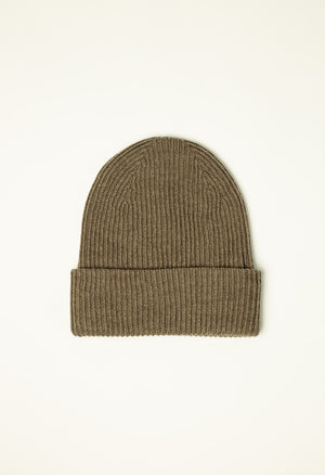 Merino wool hat in dark beige for winter warmth