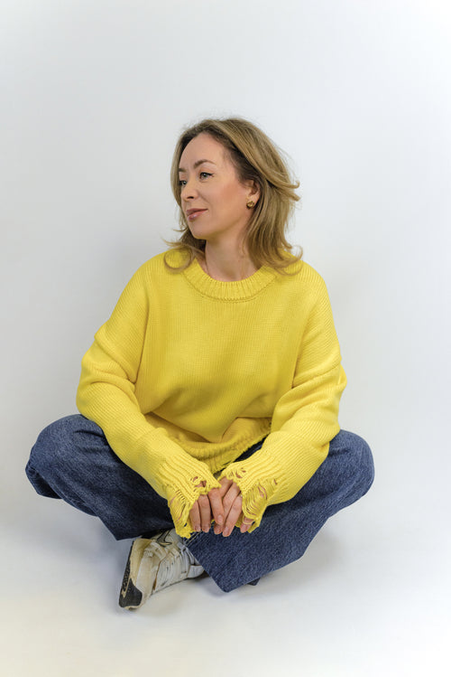 Sweter Retro Grunge, Żółty – Ożyw Swój Styl Energią Koloru