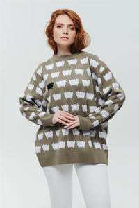 Sweter z owieczkami, Oliwkowy